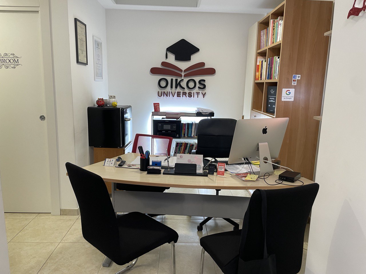 Oikos University