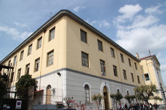 Liceo Statale "N. Braucci"
